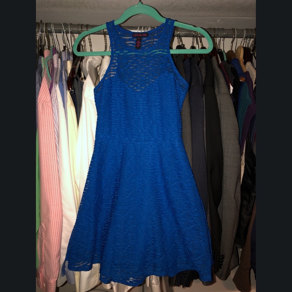 Blue dress with fitted bodest